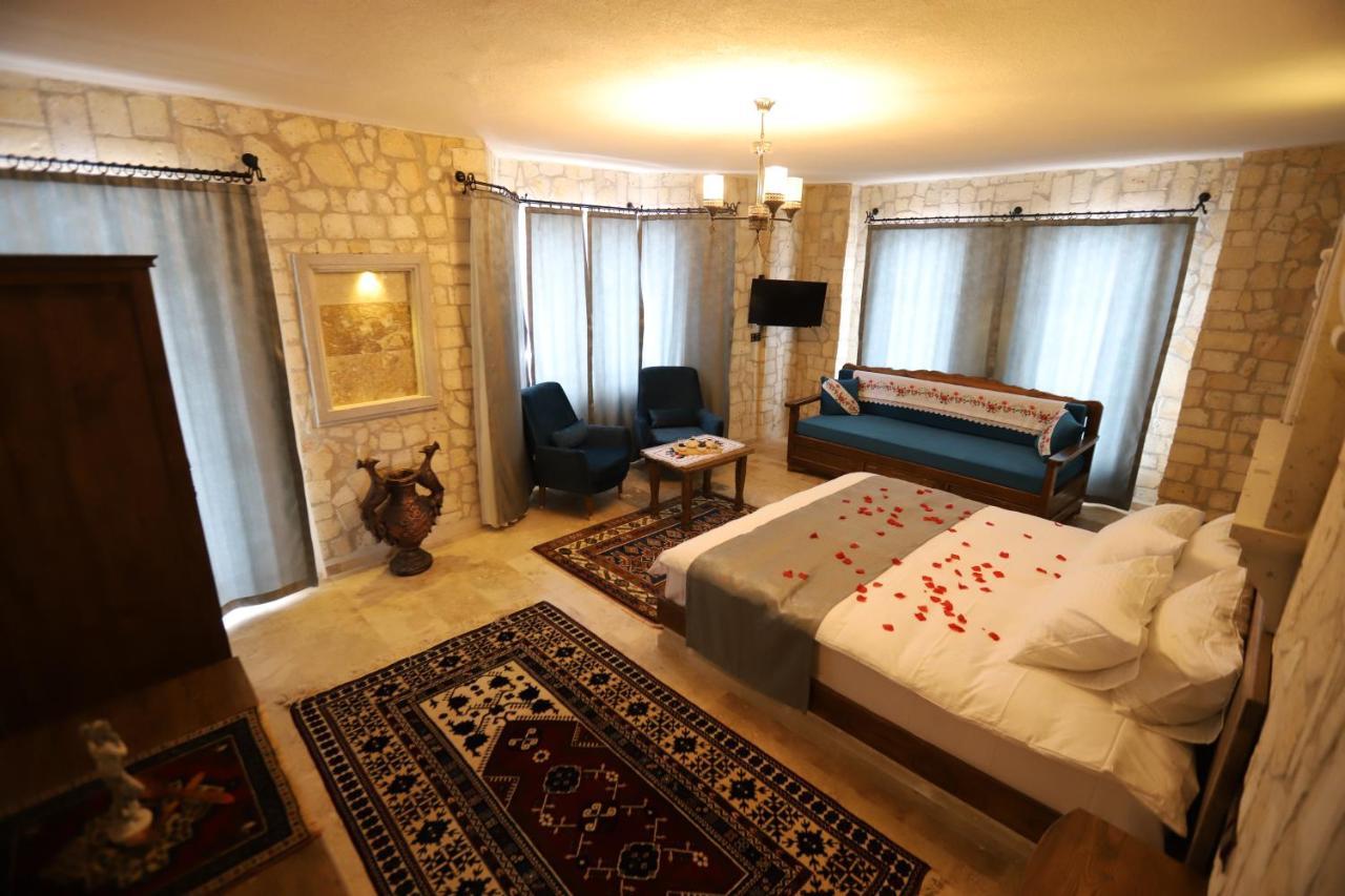 Faruk's Uchisar Castle Panorama House Hotel Nevşehir Bagian luar foto
