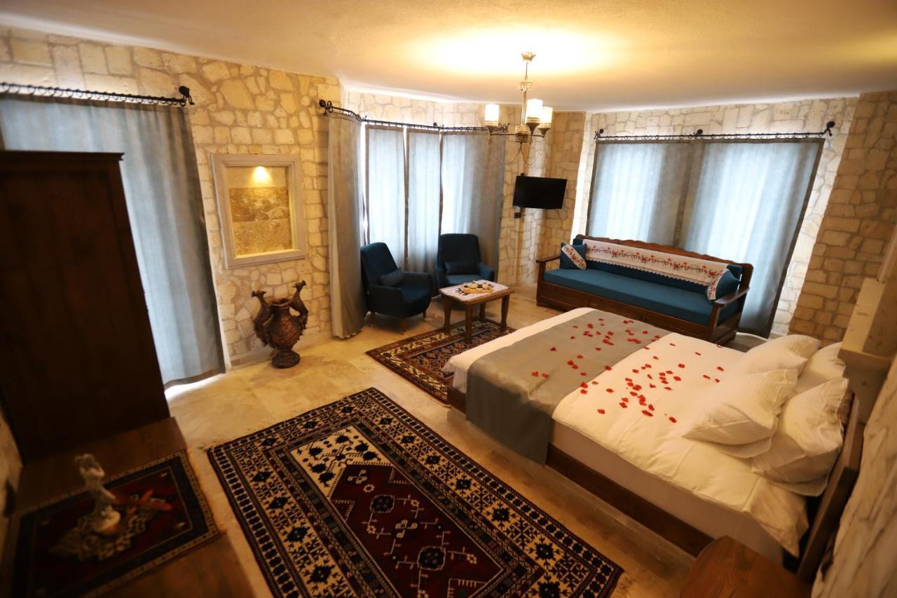 Faruk's Uchisar Castle Panorama House Hotel Nevşehir Bagian luar foto