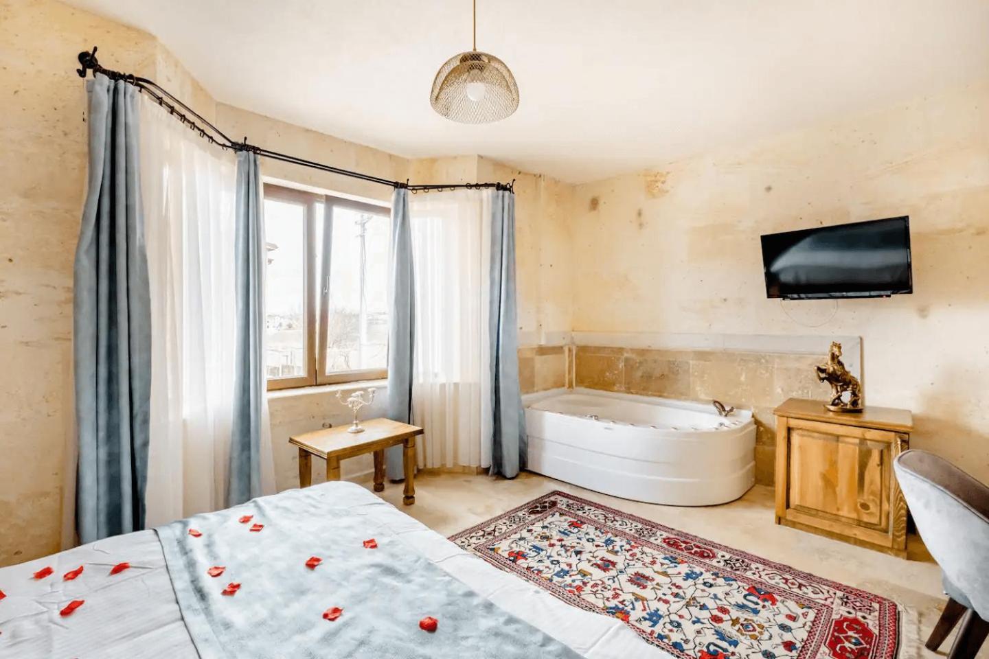 Faruk's Uchisar Castle Panorama House Hotel Nevşehir Bagian luar foto