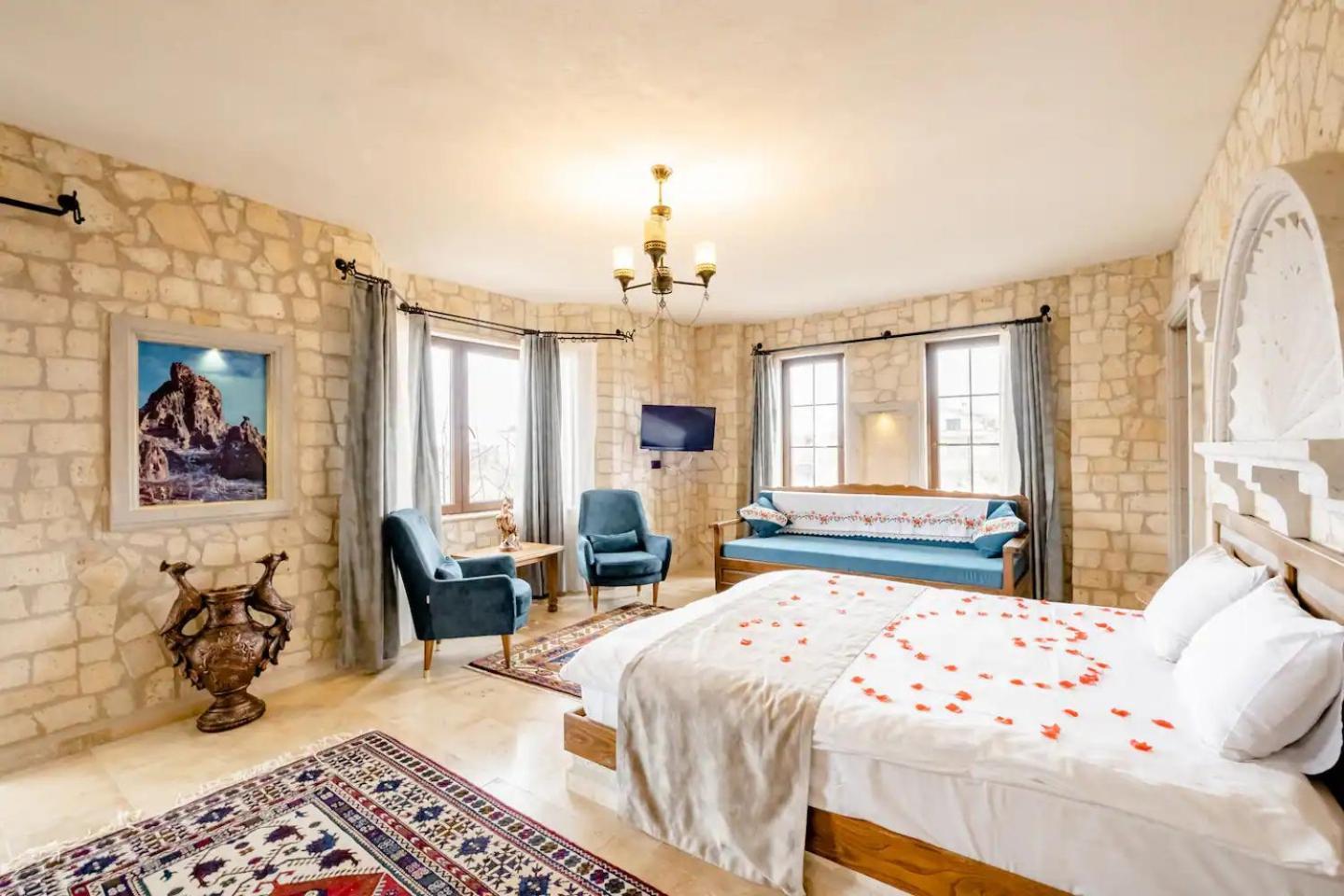 Faruk's Uchisar Castle Panorama House Hotel Nevşehir Bagian luar foto