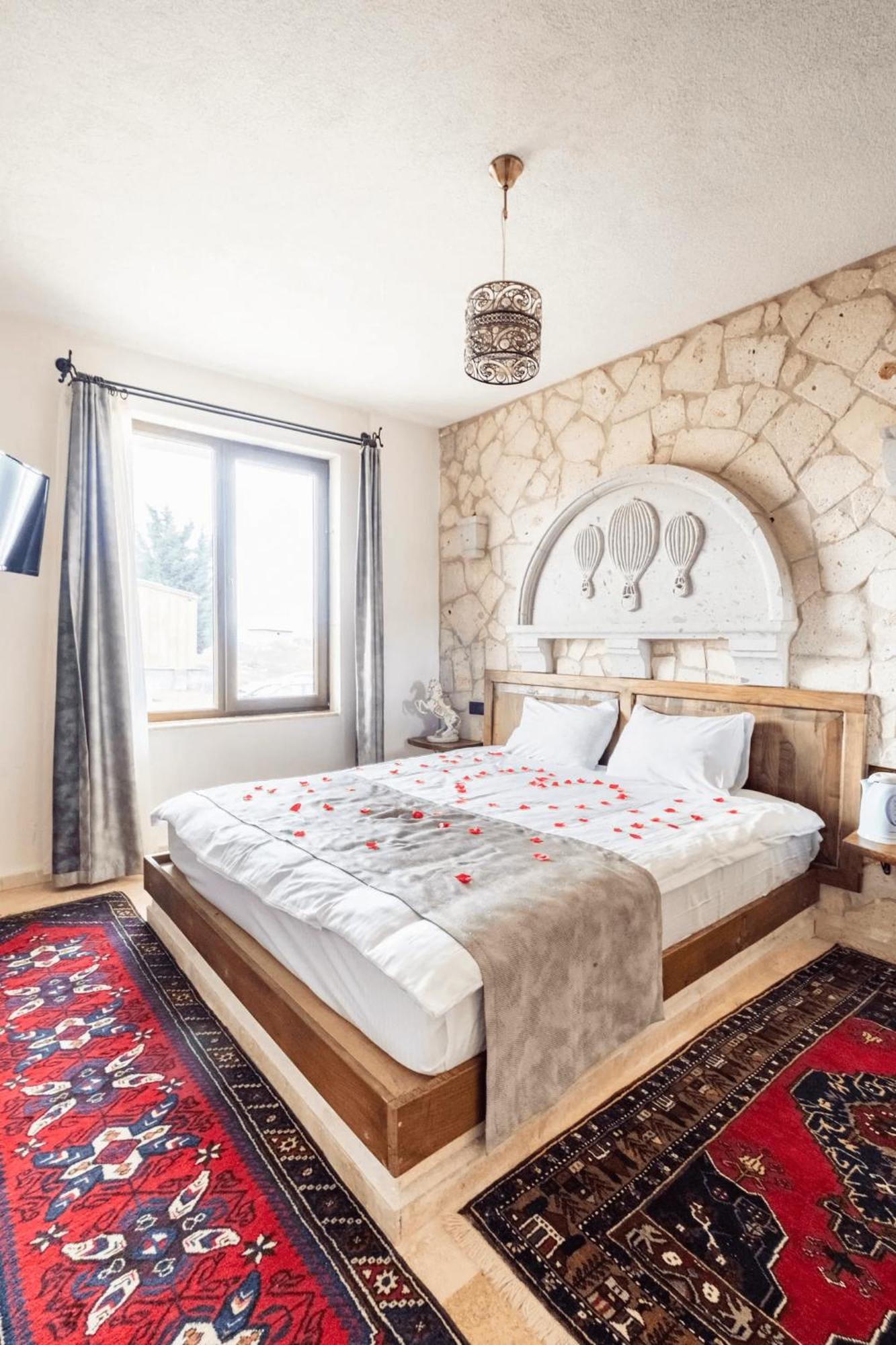 Faruk's Uchisar Castle Panorama House Hotel Nevşehir Bagian luar foto