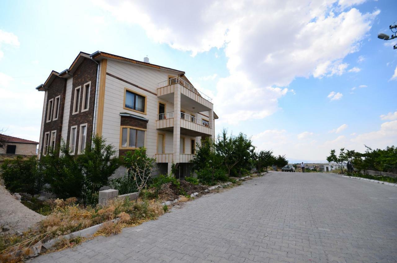 Faruk's Uchisar Castle Panorama House Hotel Nevşehir Bagian luar foto